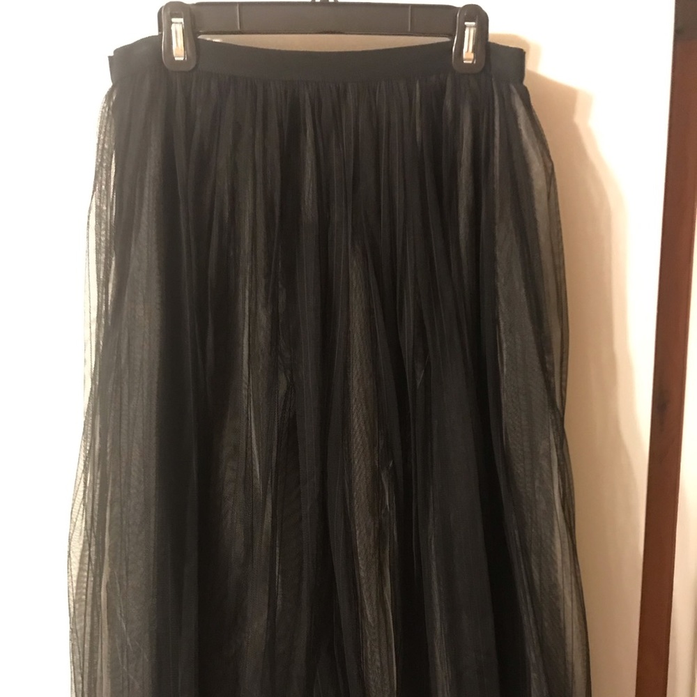 Netting/ skirt 3 layers